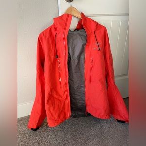 Men’s Arc’teryx ski shell jacket